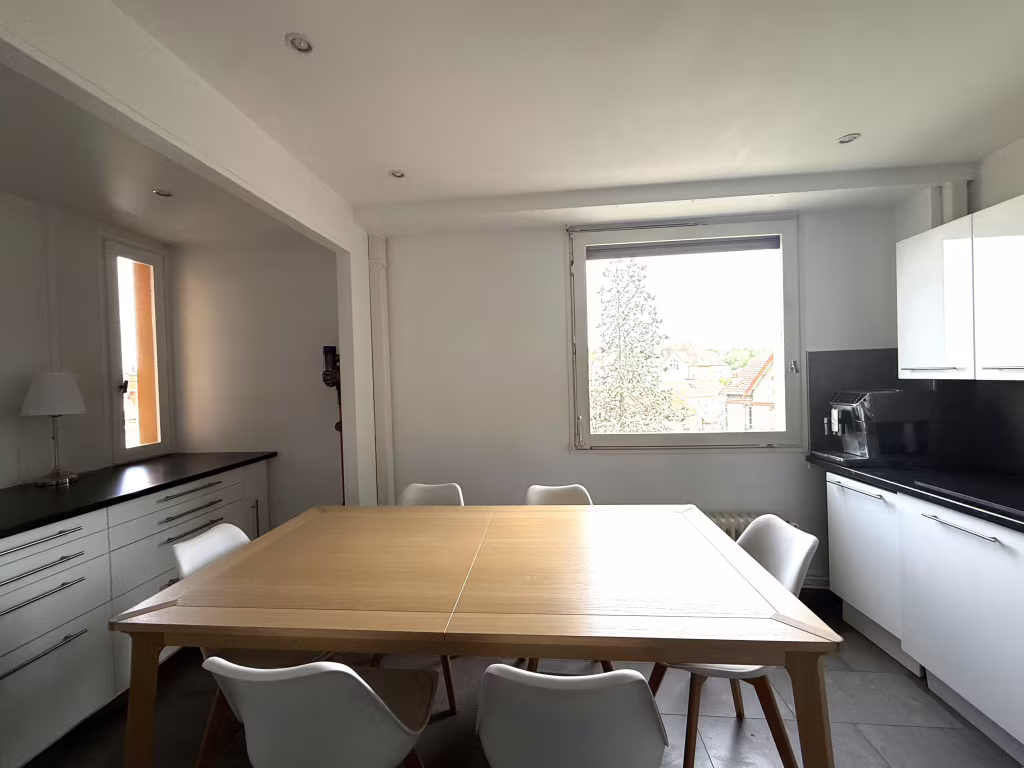 Appartement 5 pieces 109m2 a vendre a Melun - Photo 1/15