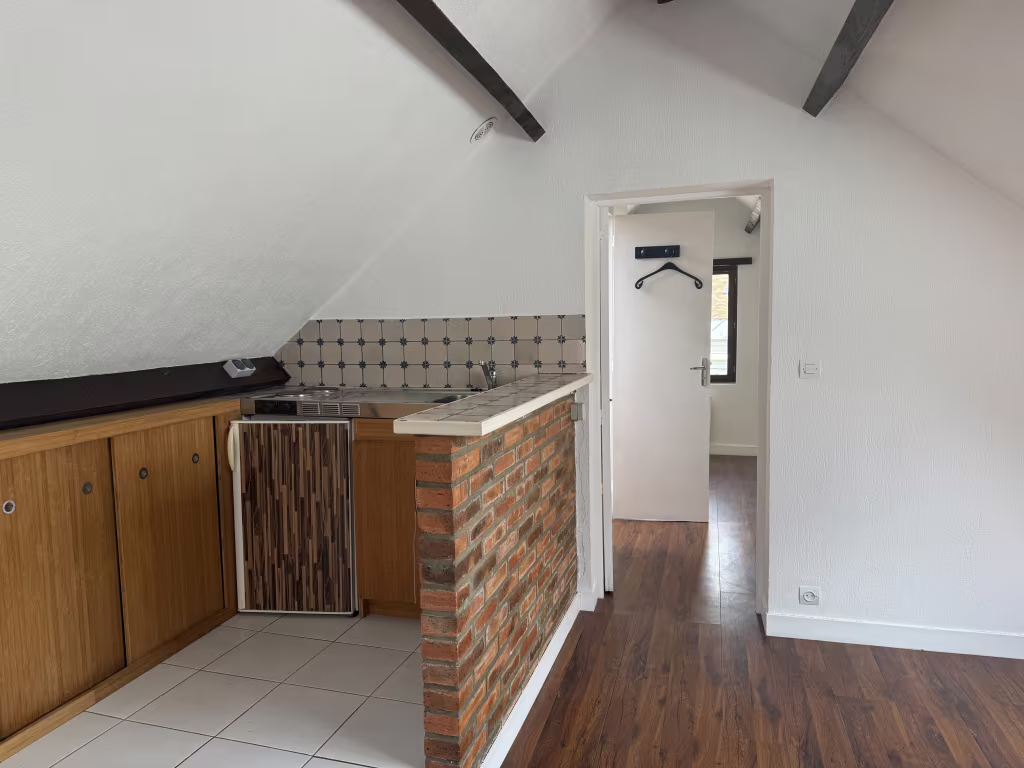 Appartement 2 pieces 19m2 a vendre a Melun - Photo 1/4