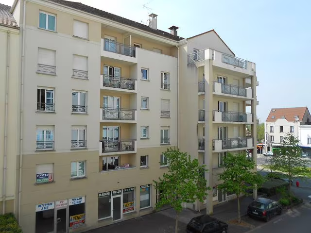 Appartement 2 pieces 42m2 a louer a Melun - Photo 1/8