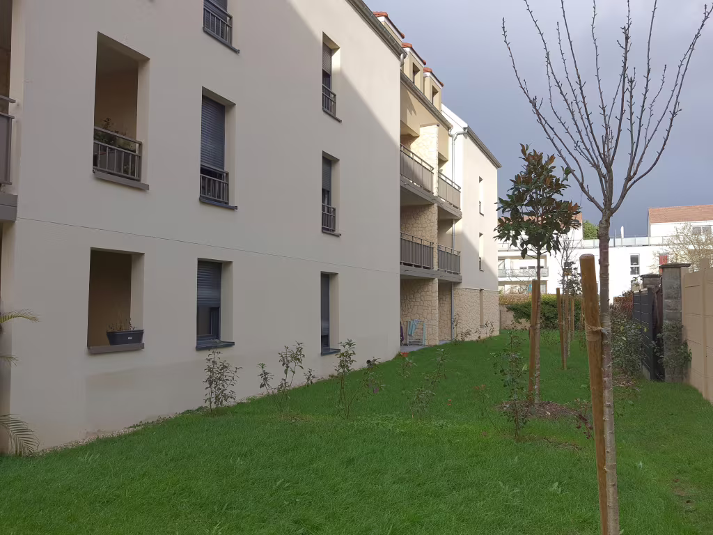 Rez de jardin 3 pieces 63m2 a louer a Dammarie-les-Lys - Photo 3/14