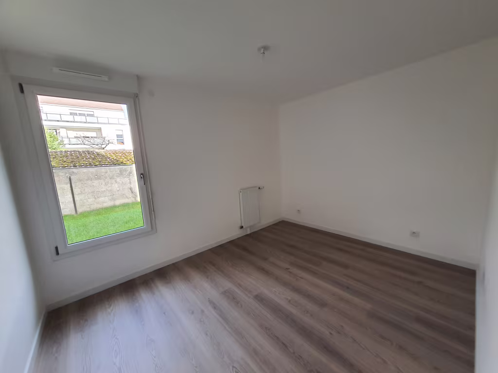 Rez de jardin 3 pieces 63m2 a louer a Dammarie-les-Lys - Photo 8/14