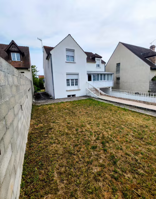Maison 9 pieces 171m2 a vendre a Le Mée-sur-Seine