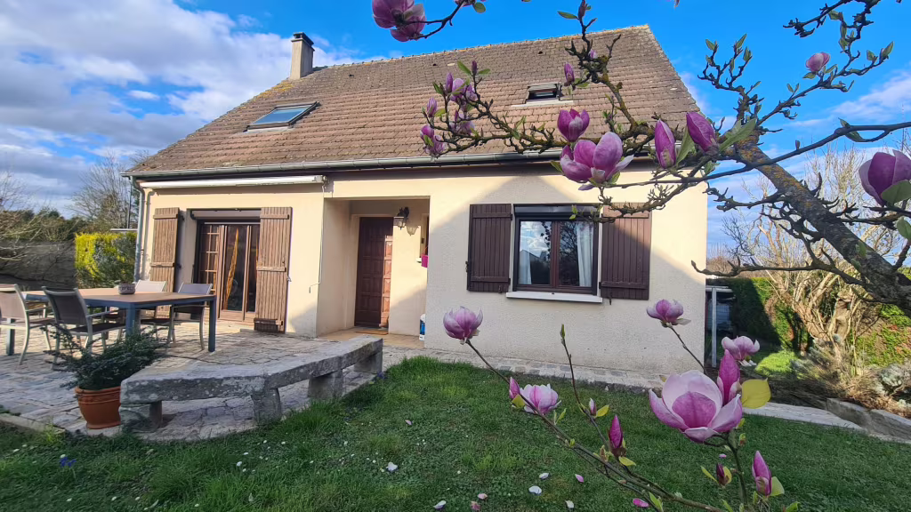 Maison 6 pieces 116m2 a vendre a Rubelles - Photo 1/10