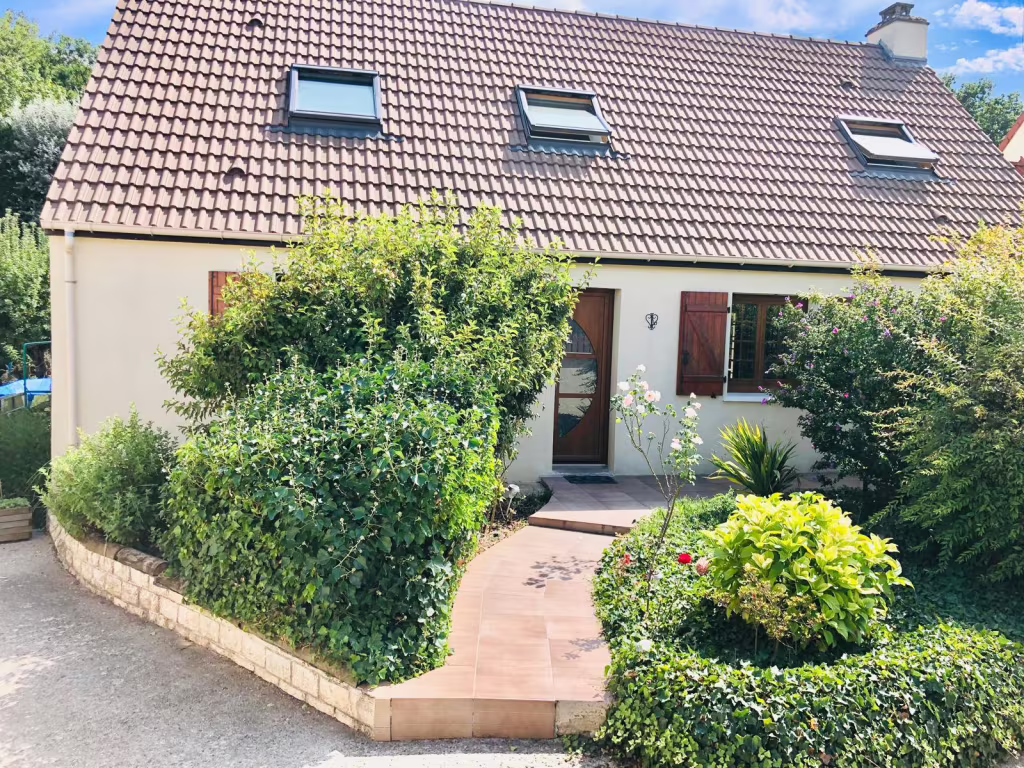Maison 6 pieces 129m2 a vendre a Le Mée-sur-Seine - Photo 1/18