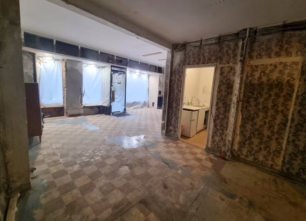 Murs commerciaux 152m2 a vendre a Melun - Photo 3/9