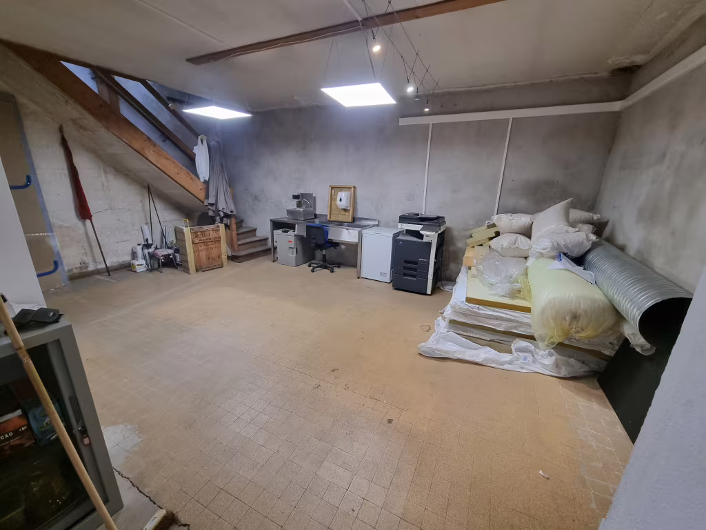 Murs commerciaux 152m2 a vendre a Melun - Photo 6/9