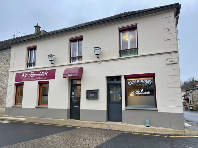 Murs commerciaux 236m2 a vendre a Voisenon - Photo 2/10