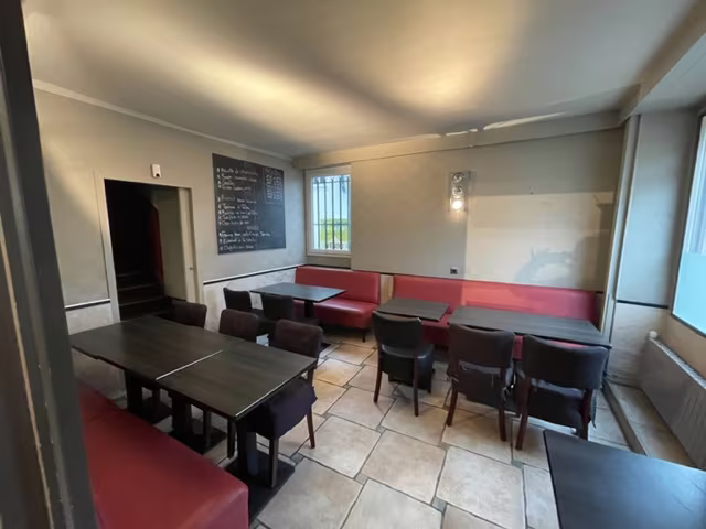 Murs commerciaux 236m2 a vendre a Voisenon - Photo 4/10