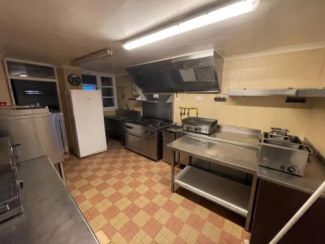 Murs commerciaux 236m2 a vendre a Voisenon - Photo 5/10