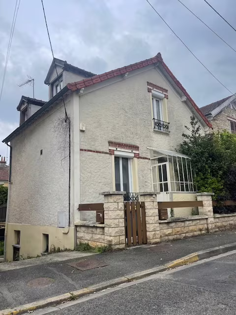 Maison 5 pieces 96m2 a vendre a Melun - Photo 1/8