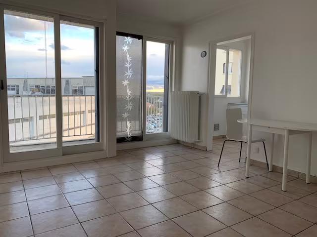 Appartement 2 pieces 33m2 a vendre a Melun - Photo 1/8