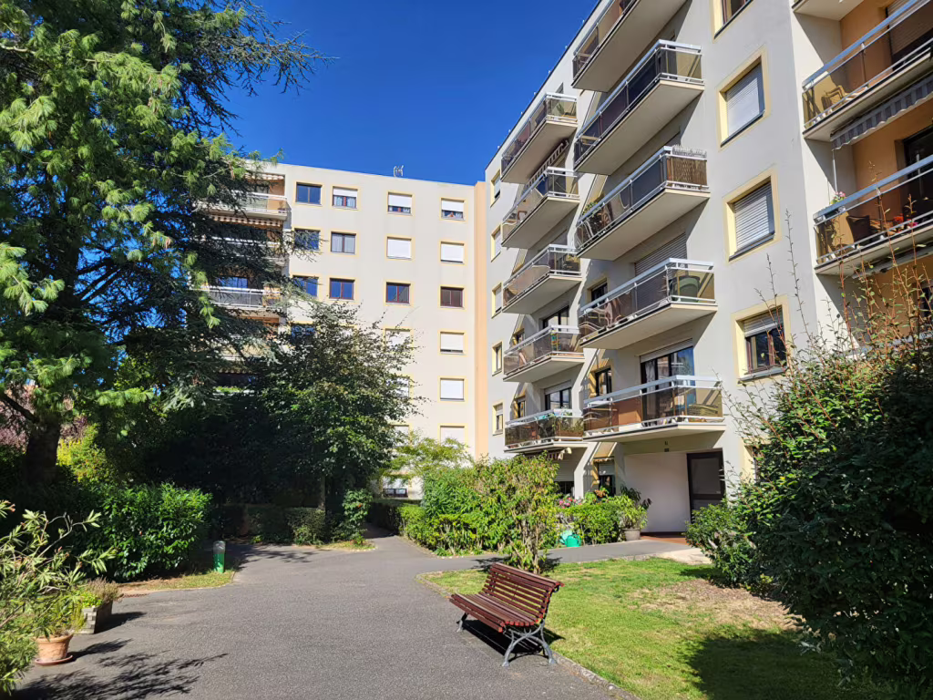 Appartement 5 pieces 93m2 a vendre a Melun - Photo 1/12