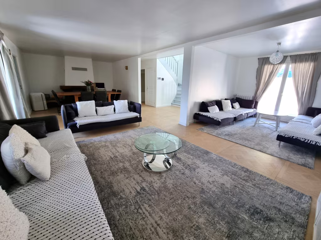 Maison 10 pieces 300m2 a vendre a Boissettes - Photo 3/19