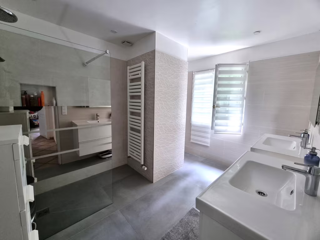 Maison 10 pieces 300m2 a vendre a Boissettes - Photo 9/19