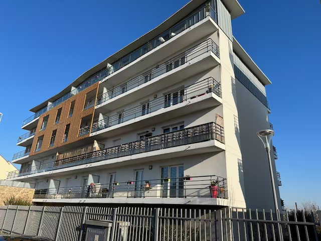 Appartement 1 piece 29m2 a louer a La Rochette - Photo 1/8