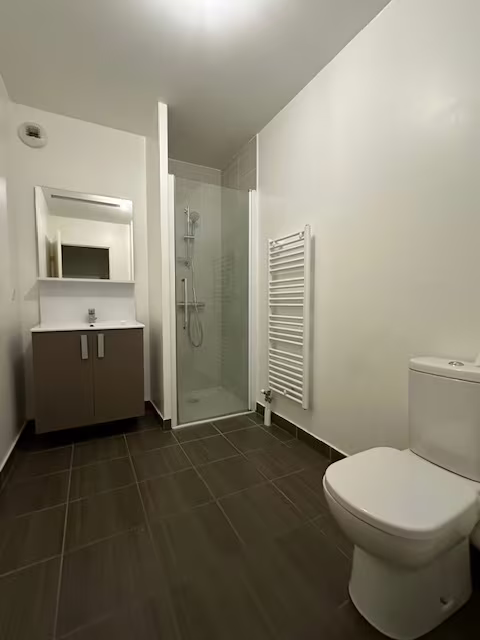 Appartement 1 piece 29m2 a louer a La Rochette - Photo 2/8