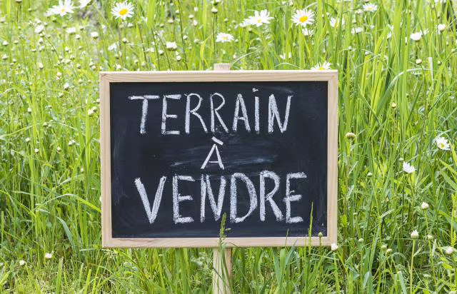 Terrain a batir 616m2 a vendre a Livry-sur-Seine